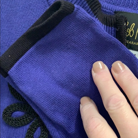 Bob Mackie Wearable Art, Sweater - Picture 5 of 7